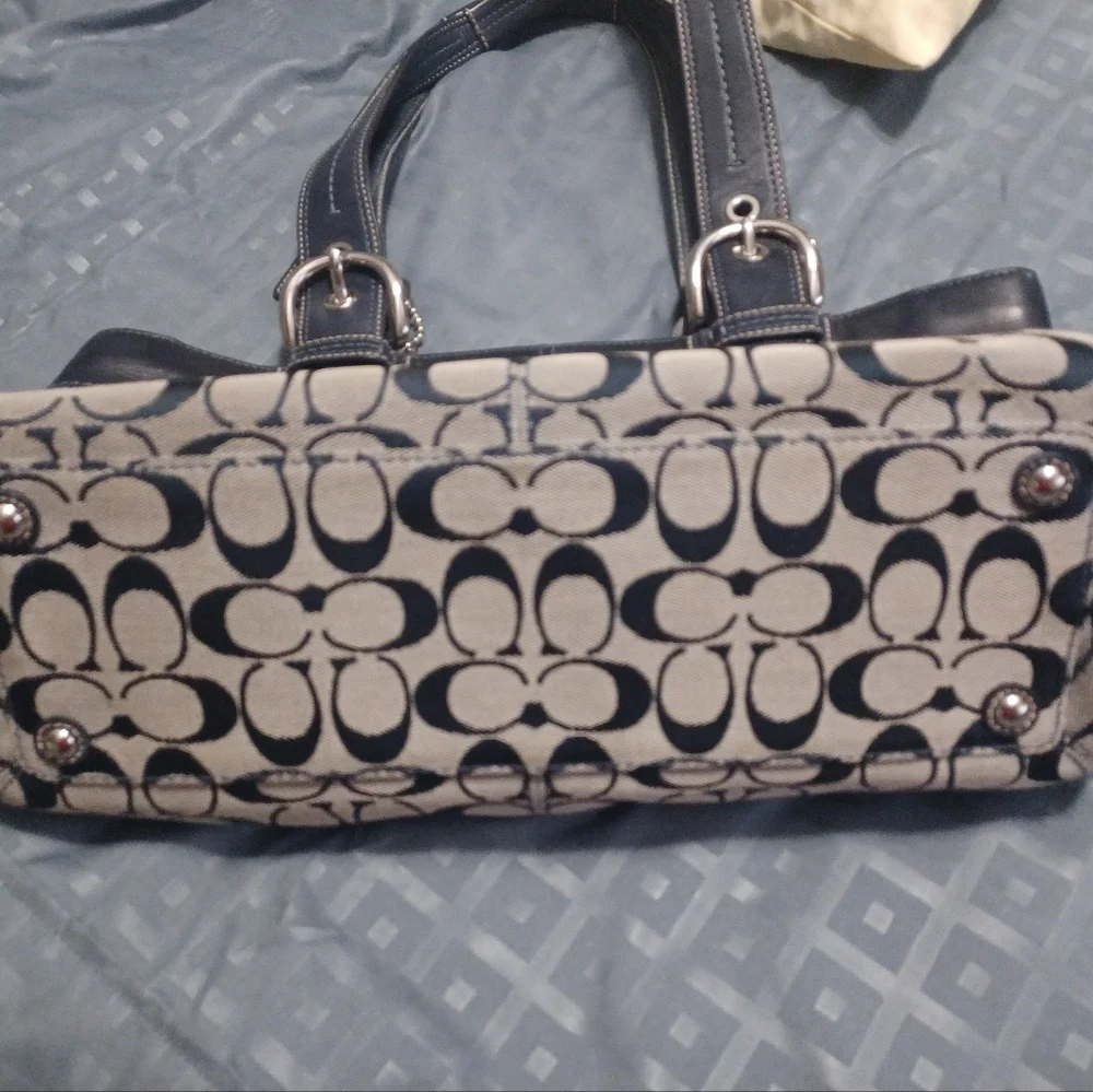 Purse - Picture 5 of 6